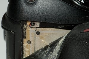 Peeling off D2H grip rubber